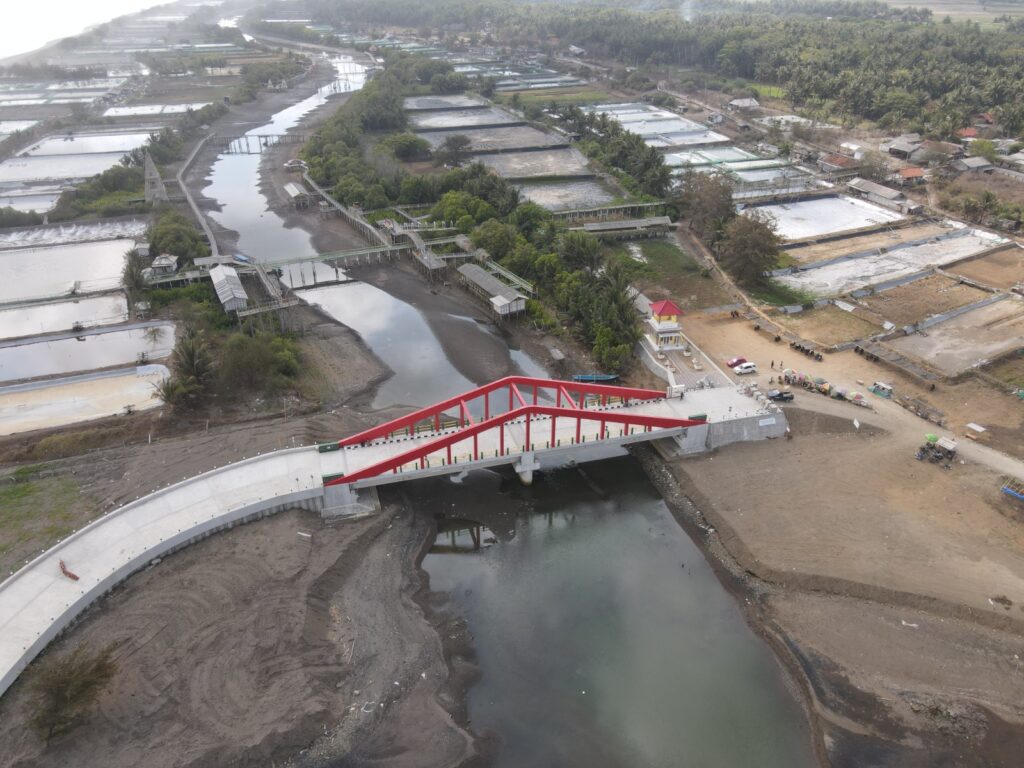 Sejumlah proyek Bumi Karsa yang telah dikerjakan dalam kurun waktu 2019-2022 pada sejumlah wilayah, seperti Sulawesi Selatan, Gorontalo, Sumatera Utara hingga Jawa Tengah. Jenis proyeknya pun beragam, mulai dari jalan, jembatan, bendungan, infrastruktur pemukiman hingga pengaman muara sungai.