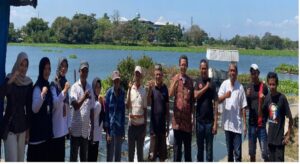 ampil Bersama di depan KJA